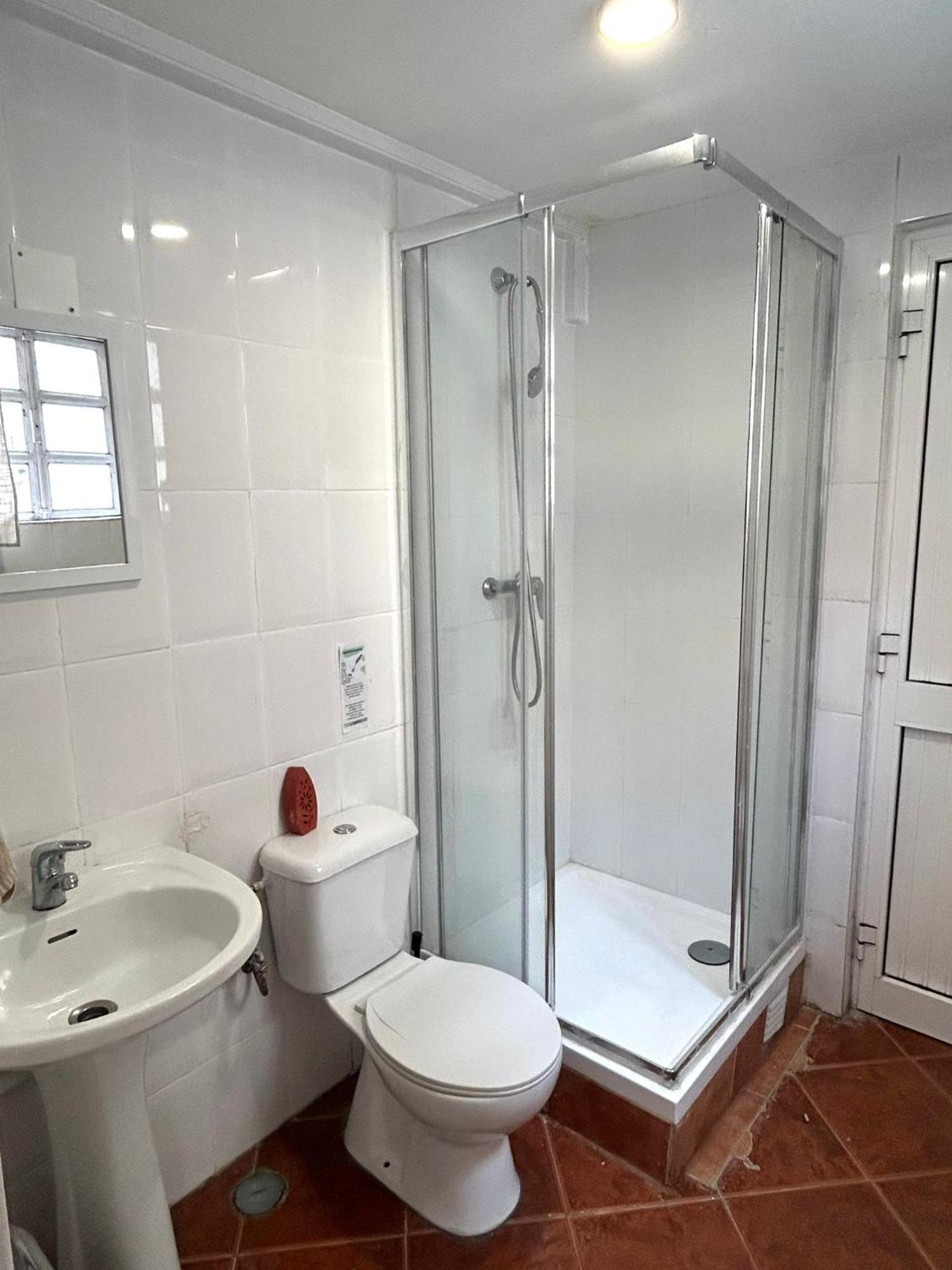 Shared Apartment With Bright Private Patio In Lisboa Buitenkant foto