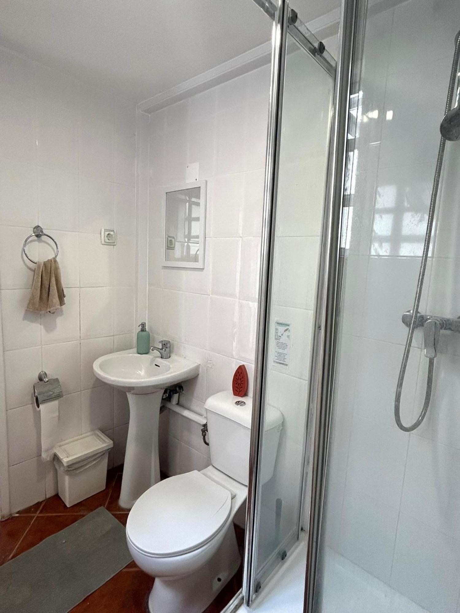 Shared Apartment With Bright Private Patio In Lisboa Buitenkant foto